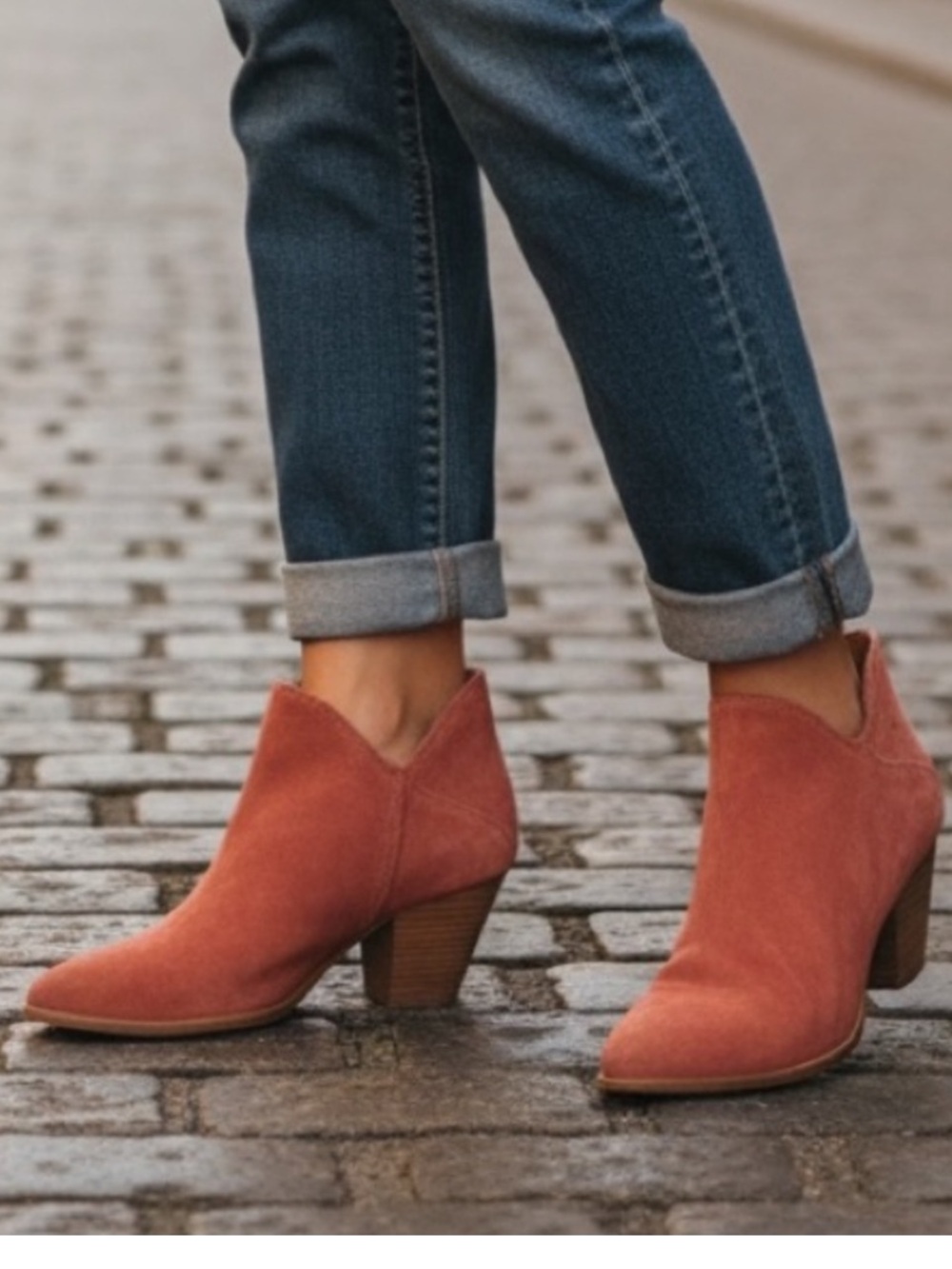 Frye Reed Shootie Suede Ankle Boot with Block Heel! EUC!